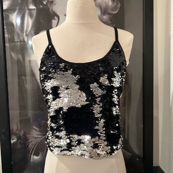 Black and silver sequins top - Picture 7 of 7